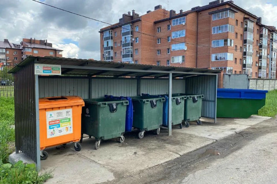 Всего в регионе установлено 640 оранжевых баков