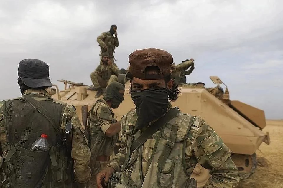 В Сирии неизвестные обстреляли американскую военную базу