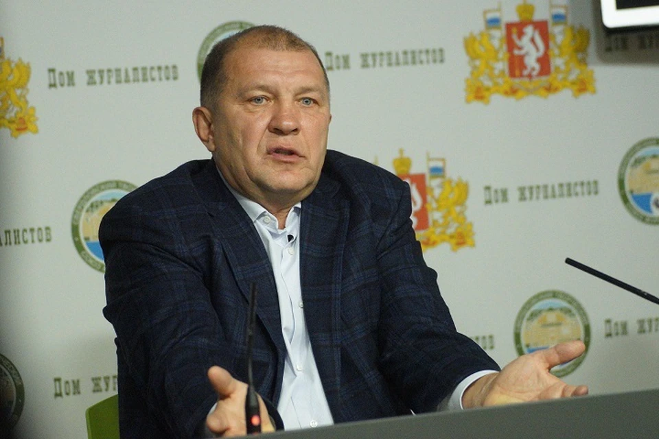 Главного арбитра матча Василия Казарцева уже отстранили от работы