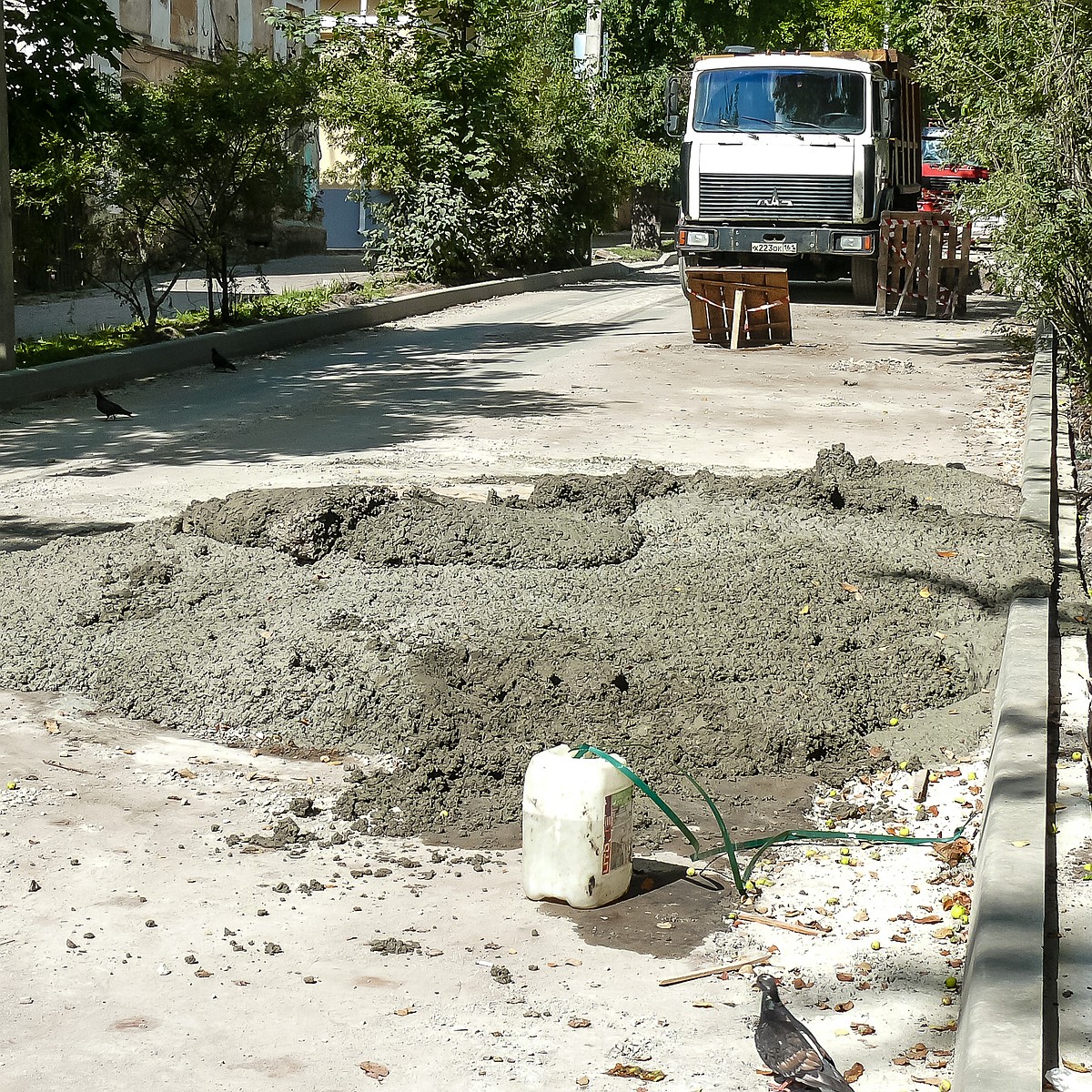 Воскресенскую улицу Калуги закатали в асфальт - KP.RU