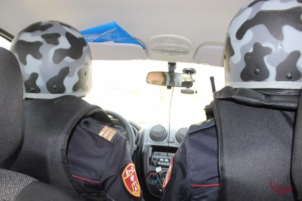 Угонщика задерживали два экипажа