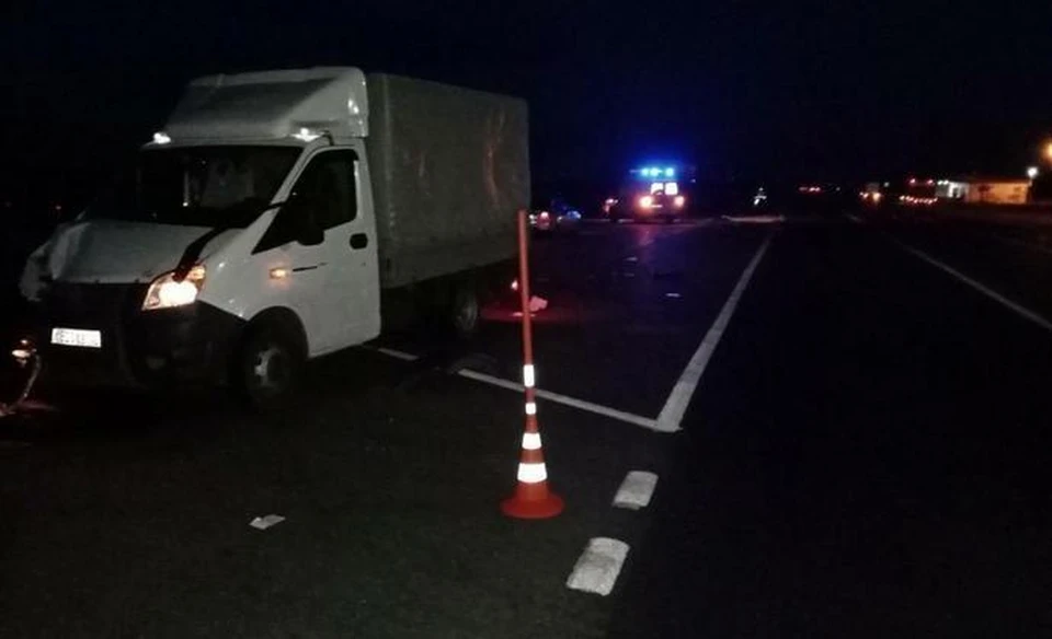 В Тюменской области ГАЗель насмерть сбила женщину, стоявшую на дороге.