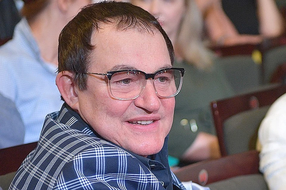 Дмитрий Дибров стал пенсионером.