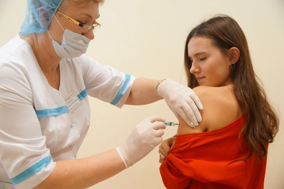 Врачи призывают все население Самарской области активно включиться в кампанию по вакцинации!