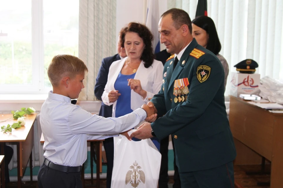 В Мошковском районе открылся кадетский класс МЧС. Фото: ГУ МЧС по НСО
