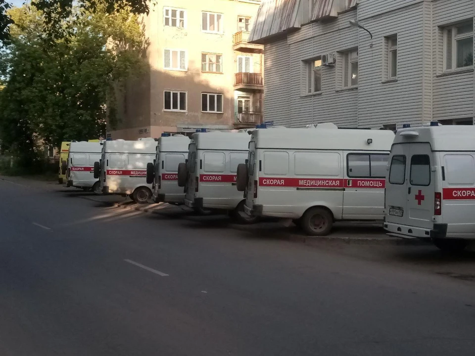 Медики госпитализировали ребенка для обследования в больницу.