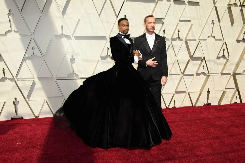 Билли Потер (слева) с мужем Адамом Смитом на церемонии "Оскар"