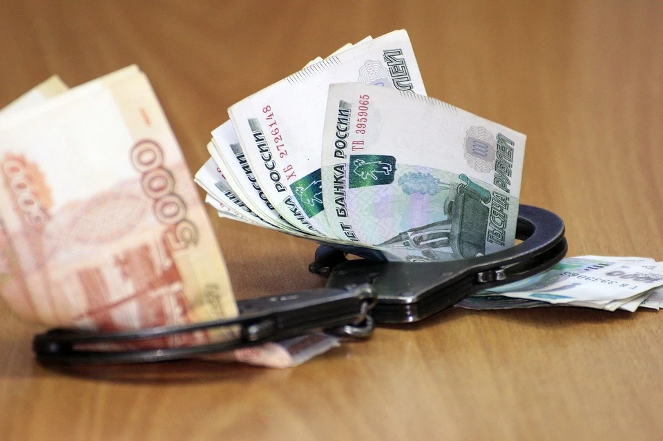 Экс-директор «КСП» получила 3 года тюрьмы за взятки более 100 000 рублей