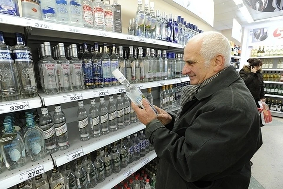 Продажу алкоголя на Новый год могут ограничить