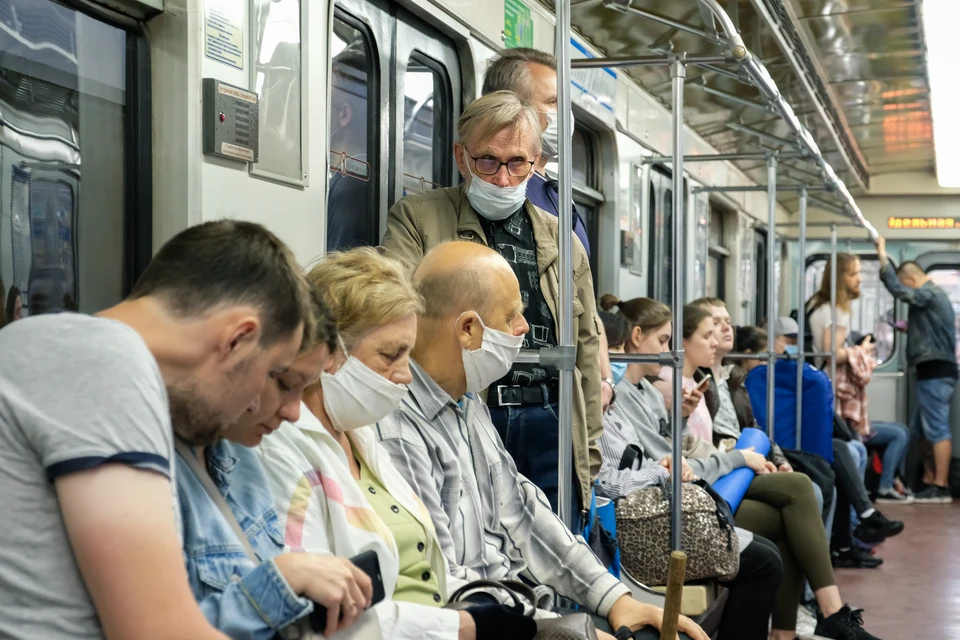 В метро будут пристальнее следить за наличием масок у пассажиров.