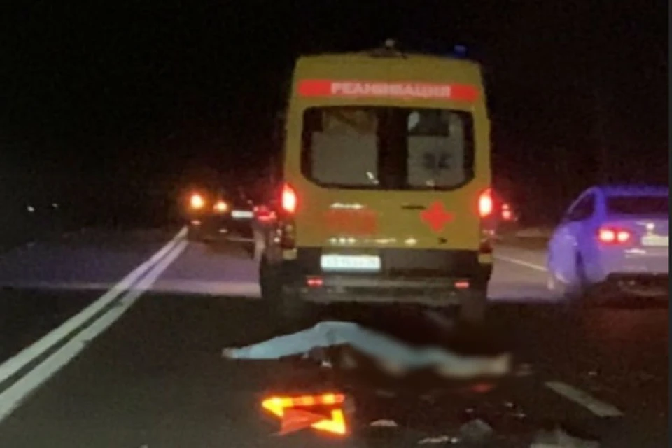 В Ярославле сбитого пешехода переехали пять машин. ФОТО: группа "Жесть Ярославль" ВКонтакте