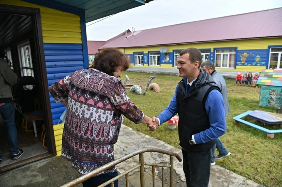 Во время объездов районов края Михаил Дегтярев не только познакомился с проблемами, но и показал людям, что готов работать на благо всех жителей