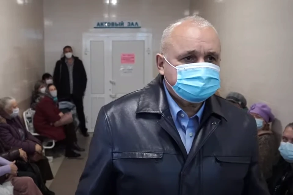 «Шесть часов сидят в очередях»: Сергей Цивилев раскритиковал работу поликлиник. Фото: Цивилев.Live/ Youtube.com
