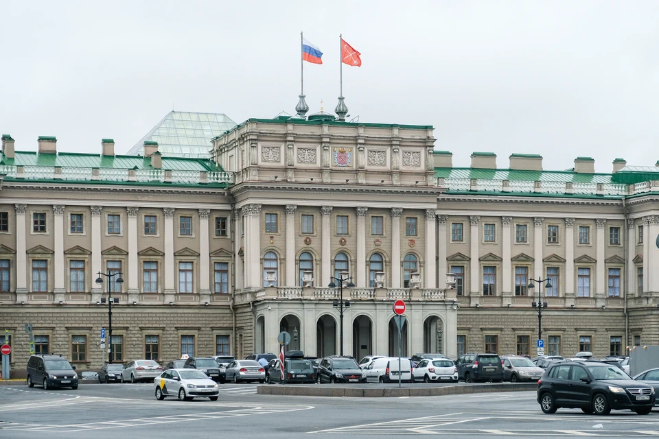 В Петербурге готовятся к первому чтению бюджета на 2021 год.