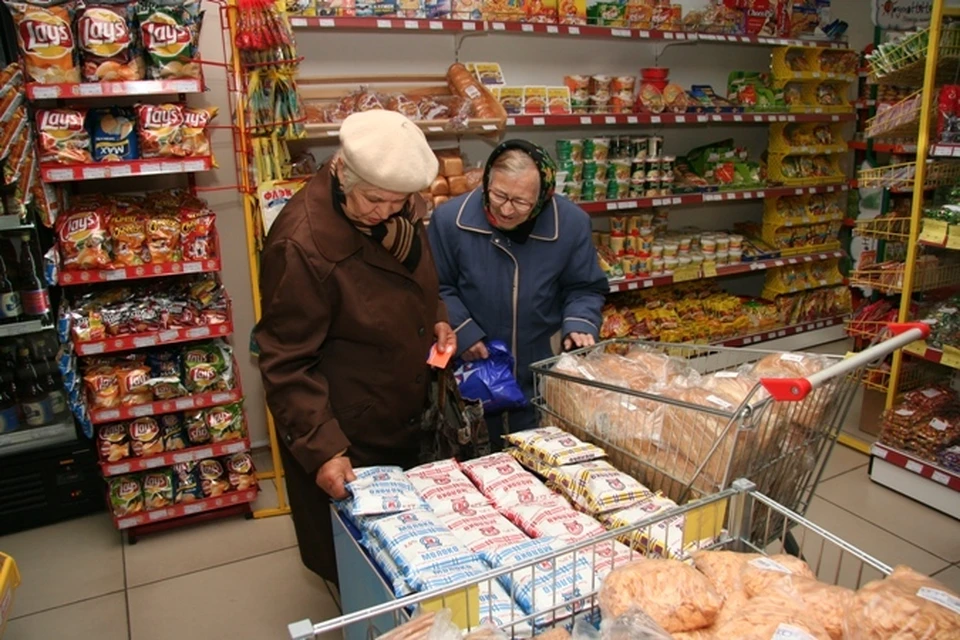 Подавляющее большинство россиян помогают своим пожилым родственникам