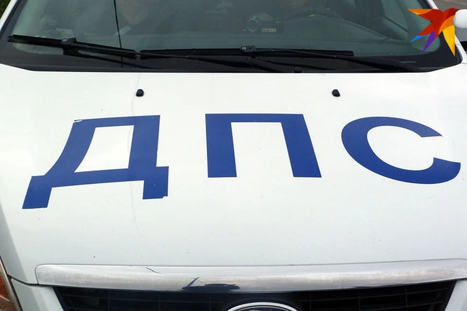 Сотрудники патруля ДПС поставили девушке "докатку" и помогли добраться до автомастерской