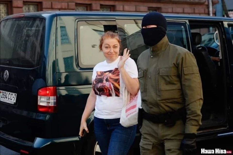Трех журналисток