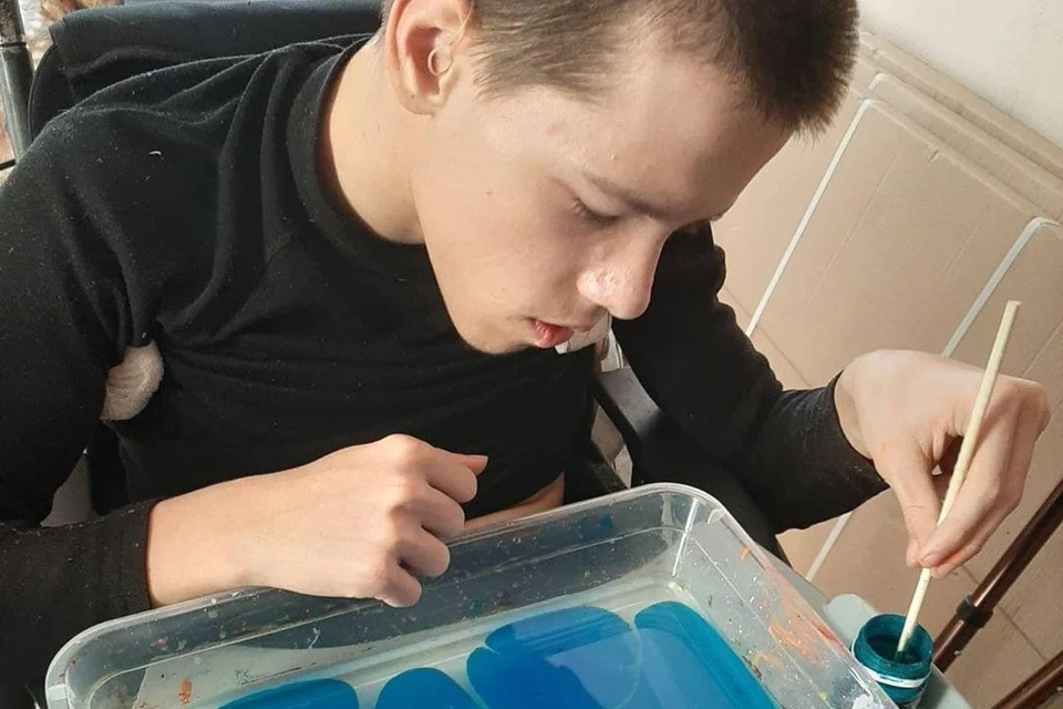 Валентин Щанович, 15-летний петербуржец с ДЦП, мечтает купить экзоскелет. Фото: instagram.com/valentin_schanovich/