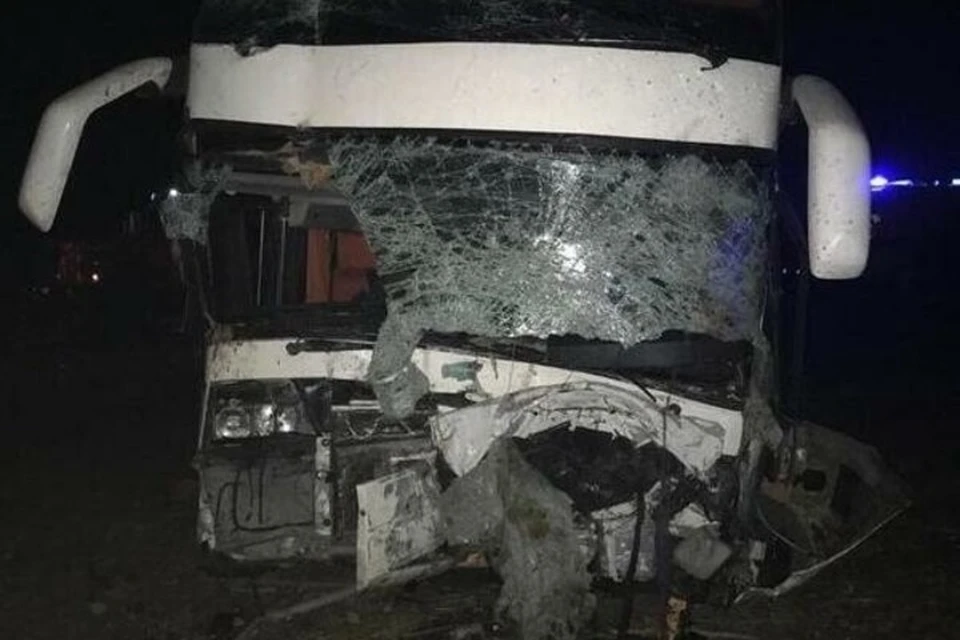 В автобусе пострадали водитель и два пассажира. Фото: ГИБДД по Ростовской области