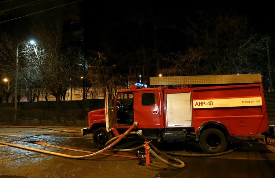 В Москве произошел пожар в закрытом заводе "Серп и Молот"