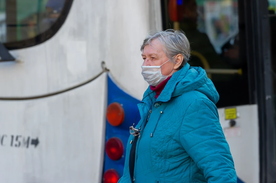 Еще 721 человек заболели коронавирусом в Петербурге на 27 октября
