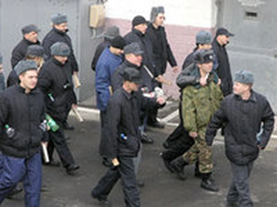 Бунт осужденных. Бунт заключённых в сухуми. бунт в сухумском сизо 1990.