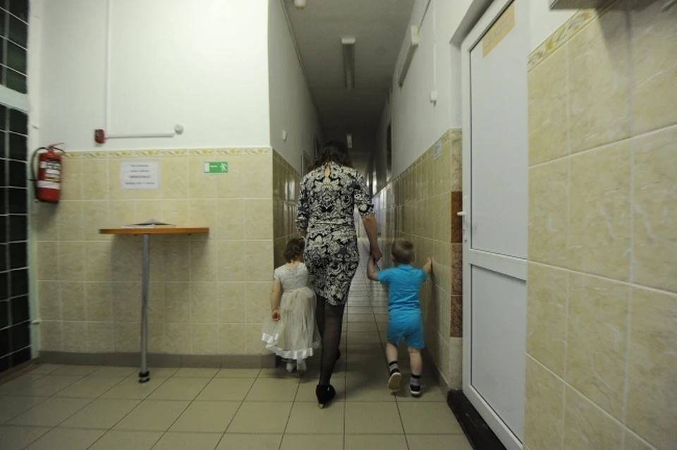 Родители, нуждающиеся в госпитализации, смогут оставить ребенка на попечение государству