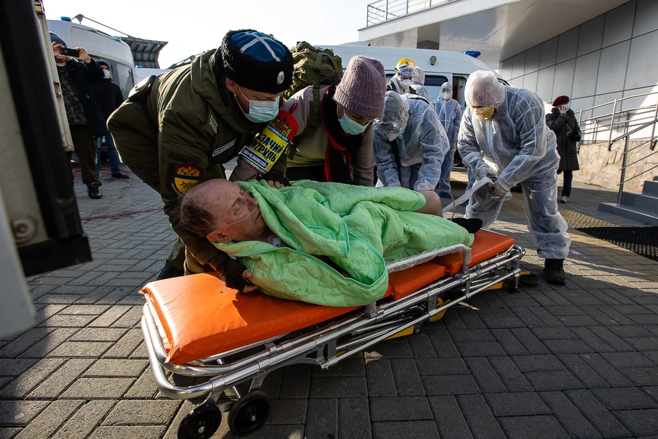 Из больницы эвакуировали 158 пациентов