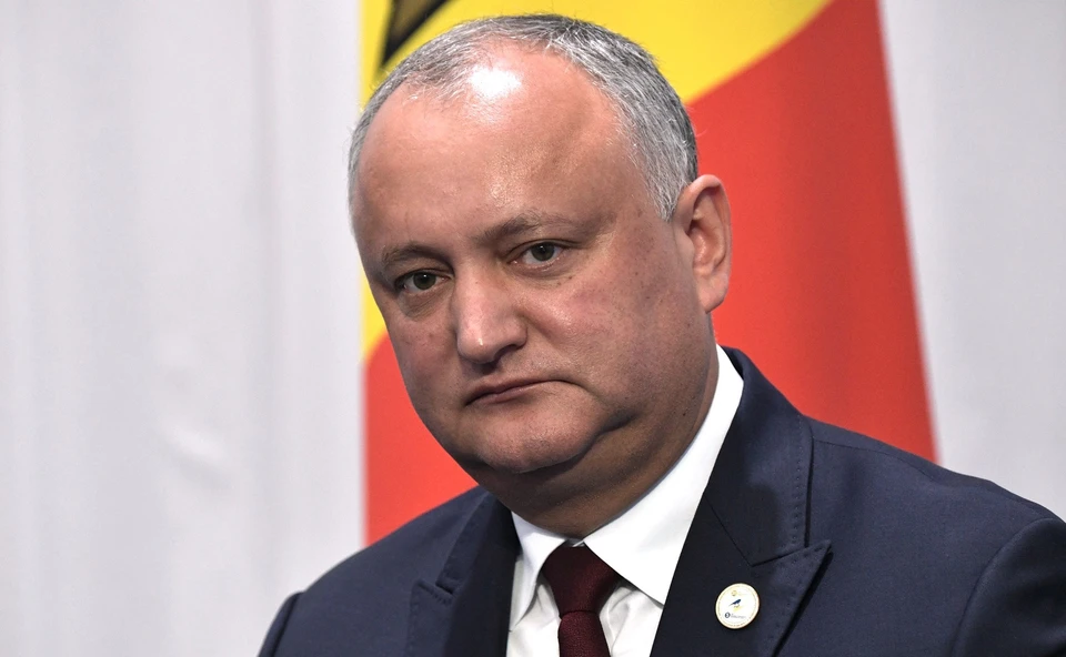 Додон лидирует на выборах президента Молдавии