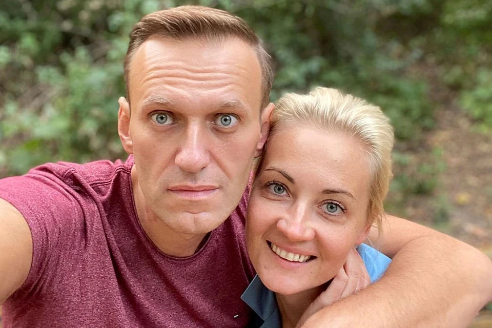 Юлия Навальная прокомментировала "отравление" своего мужа.