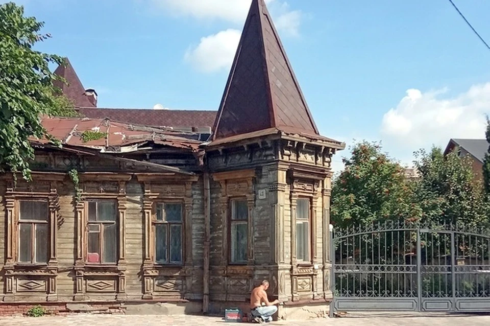 В центре Рязани застройщики сожгли еще не все деревянные дома. Фото: сайт ВООПиК.