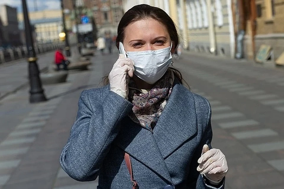 Есть версия, что именно молодежь не "стрессует" во время пандемии.
