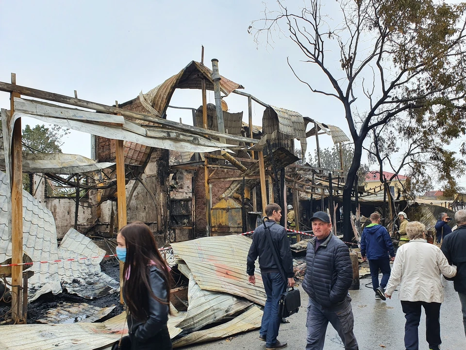 Пожар случился ночью на улице Горбачева. Фото: Максим Кочкин