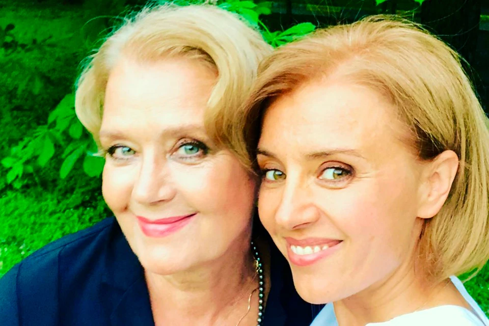 Ксения Алферова и мама Ирина. Фото: instagram.com/ksenialferova