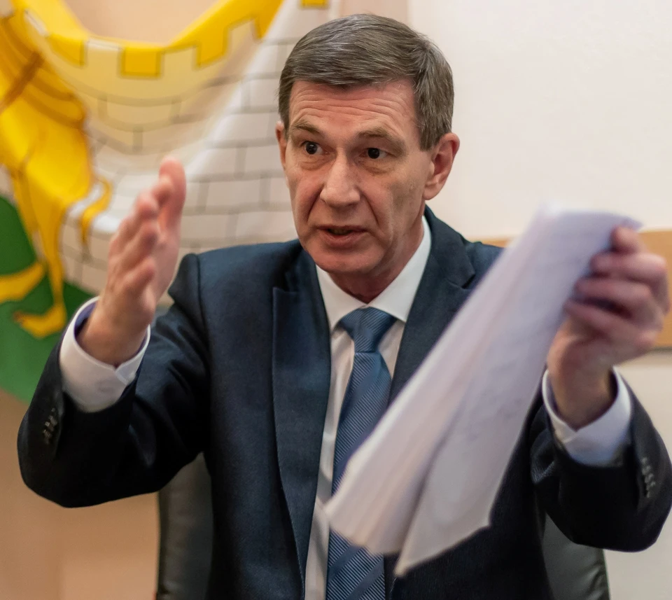 Глава Курчатовского района Челябинска Сергей Антипов.