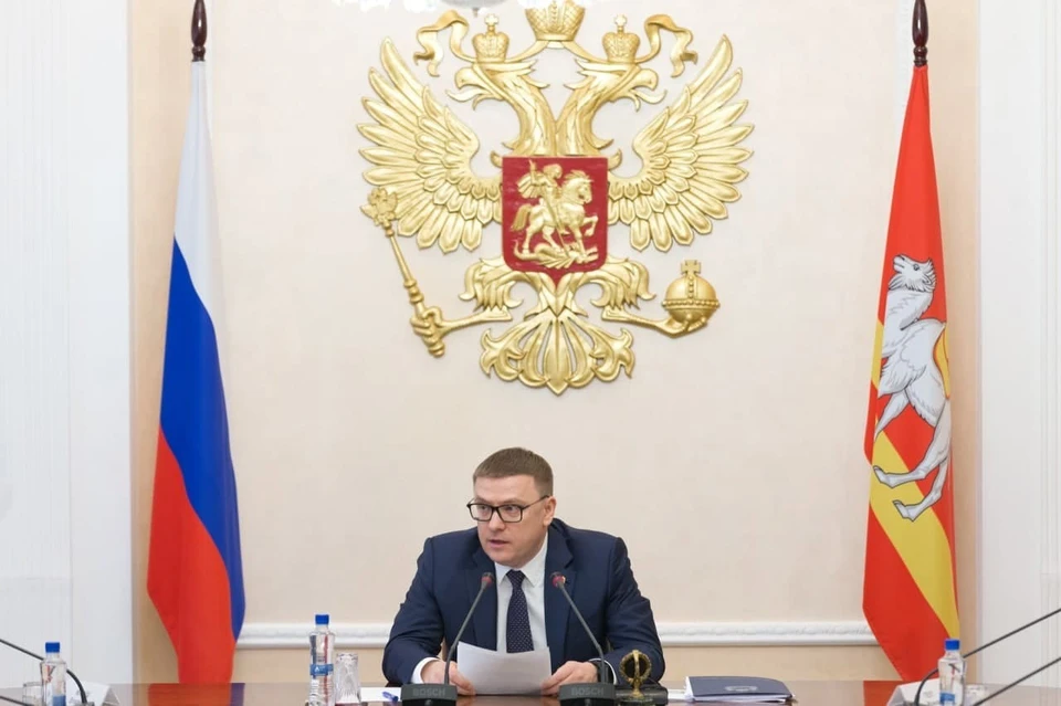 Губернатор Челябинской области провел совещание с замами про проекту бюджета-2021. После чего многостраничный документ был отправлен на рассмотрение депутатами Заксобрания. Фото: gubernator74.ru