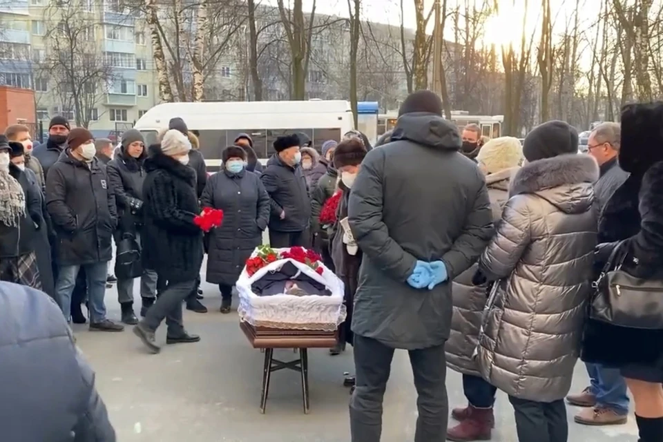 В послужном списке врача около 4 тысяч успешно проведенных операций.