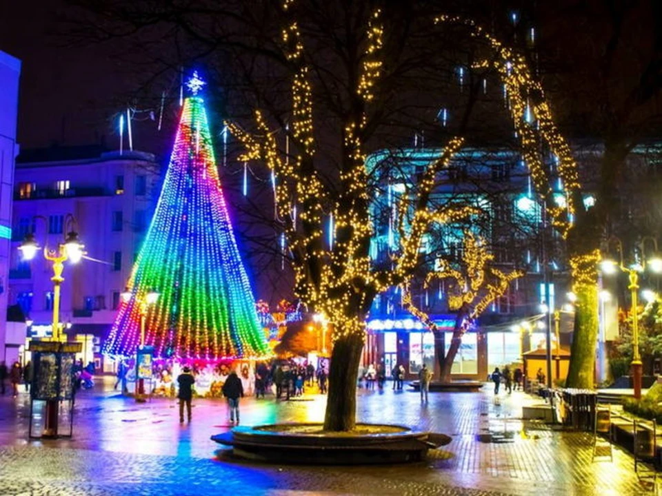 Провести новогодние каникулы в Буковеле или в Одессе теперь проблематично. Фото: etnotur.ua