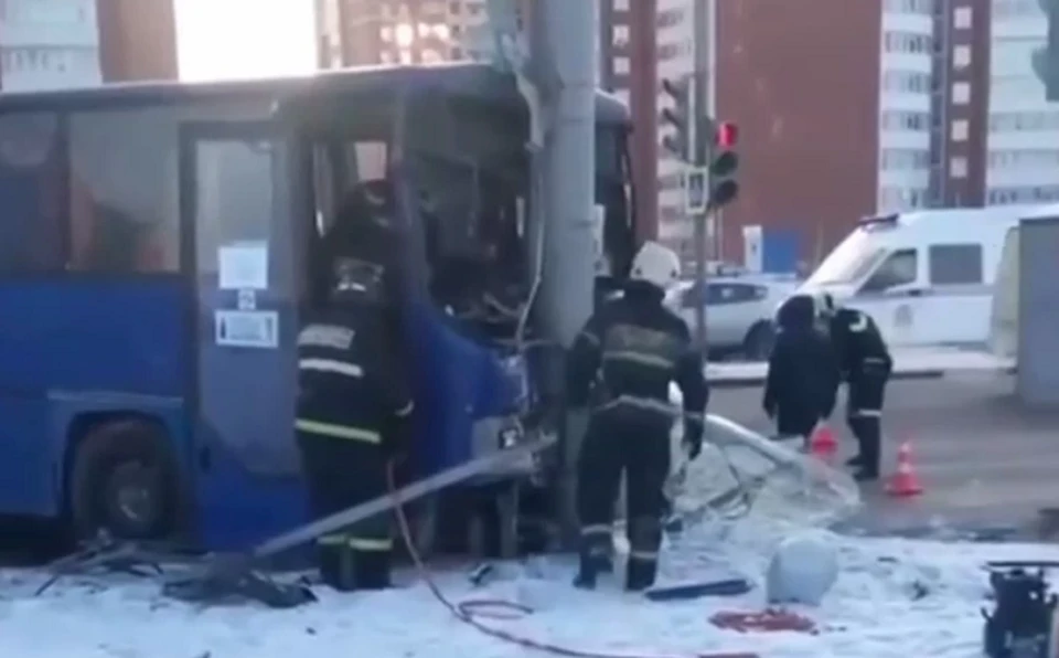 ДТП произошло на остановке «ЖК Авиатор» Фото: «Мой город Пермь».