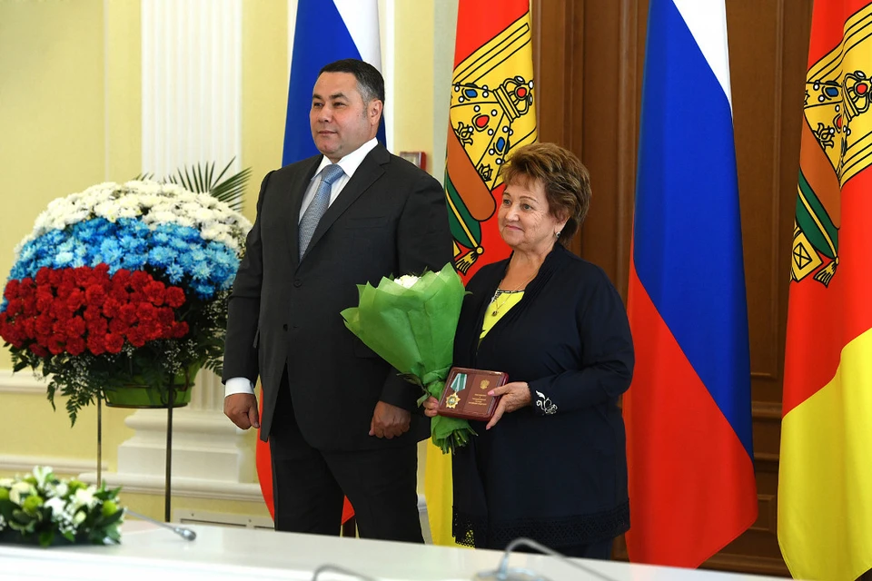 Этим летом губернатор торжественно вручил Лилии Корниенко Орден Дружбы. Фото: ПТО