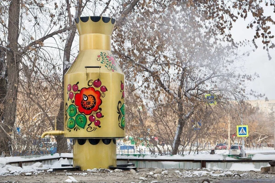 Энергетики надеются, что самовар будет радовать барнаульцев. Фото: СГК