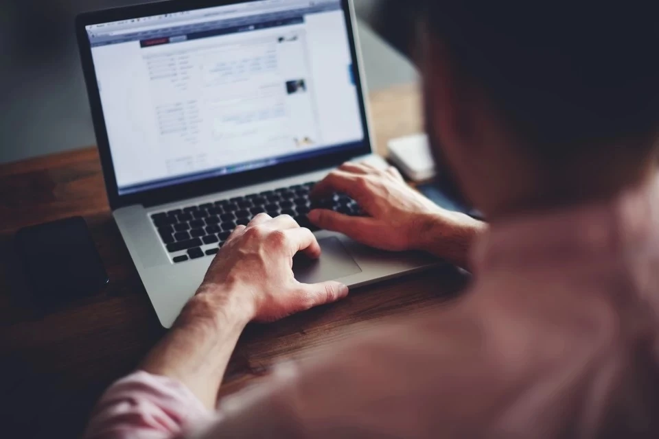 В HeadHunter назвали навыки, необходимые соискателю для удаленной работы