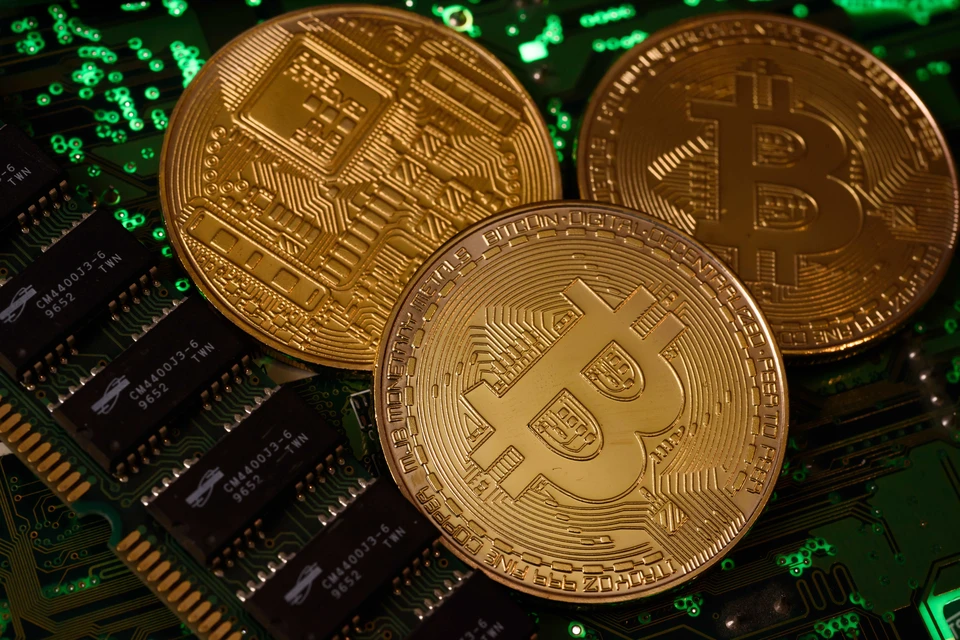 Биткоин поднялся до $32 тысяч.