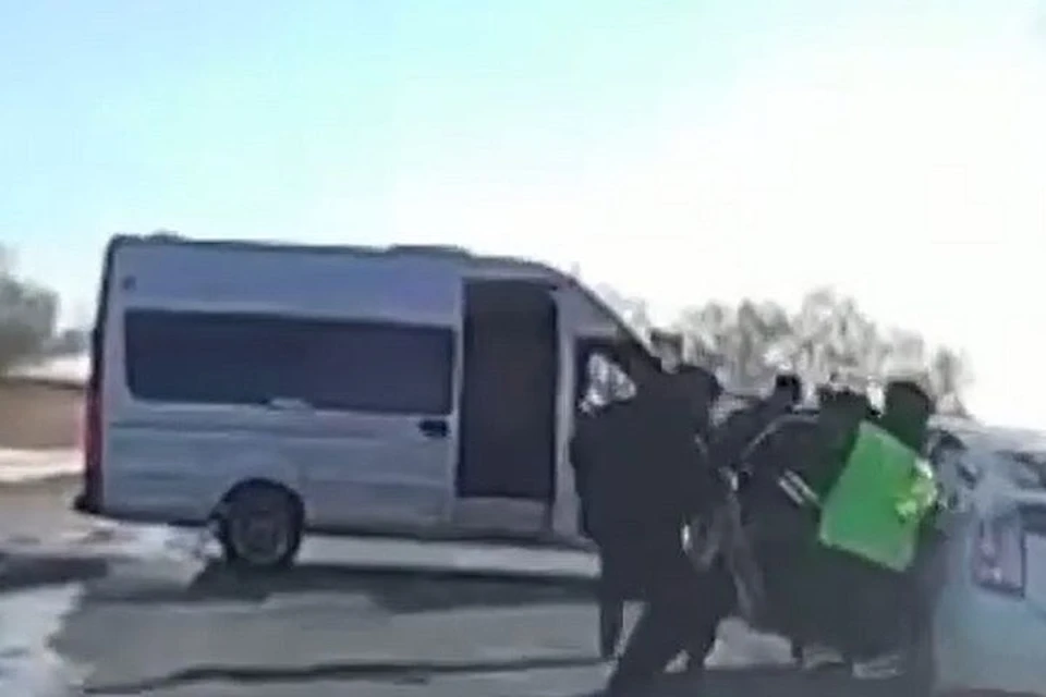 Происходящее на трассе снял очевидец