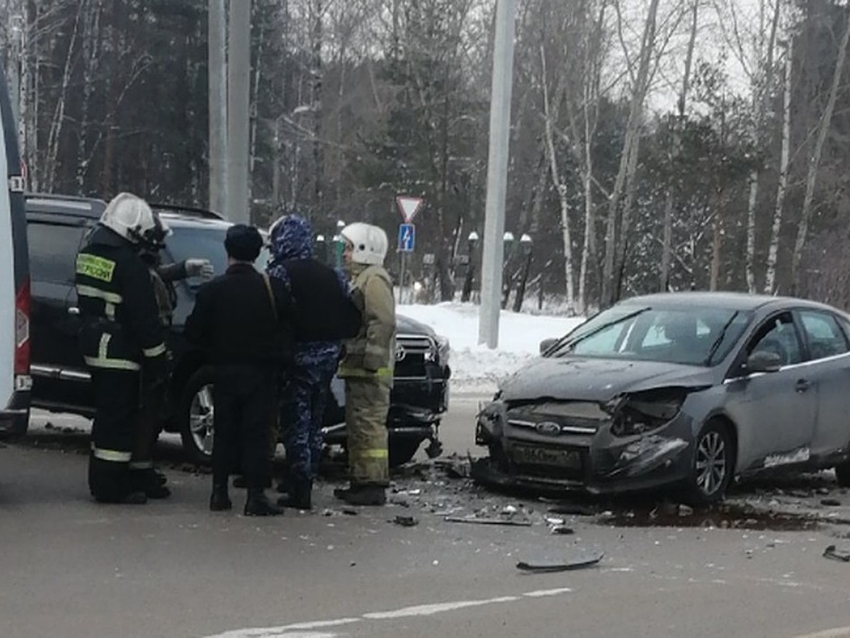 Три версии самоубийства: почему покончил с собой бывший начальник колонии «Белый  Лебедь» - KP.RU