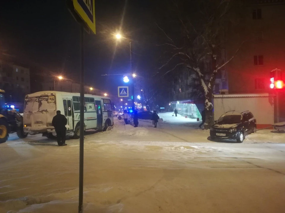 Во время аварии девушка переходила дорогу. Фото: отдел пропаганды ГИБДД по Челябинской области