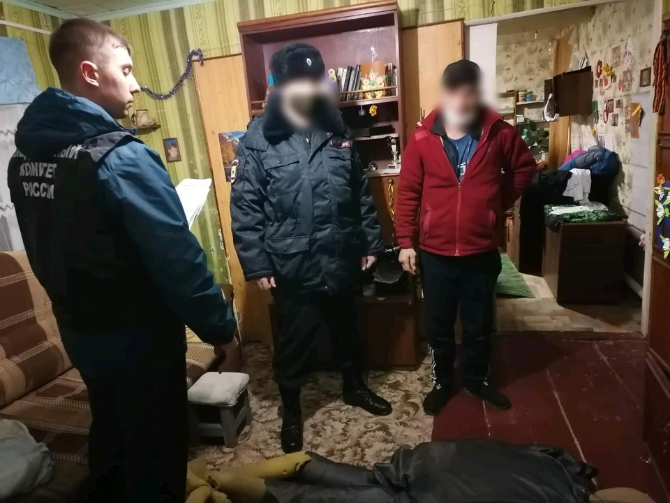 Мужчина пришел к бывшей сожительнице и забил ногами ее нынешнего ухажера