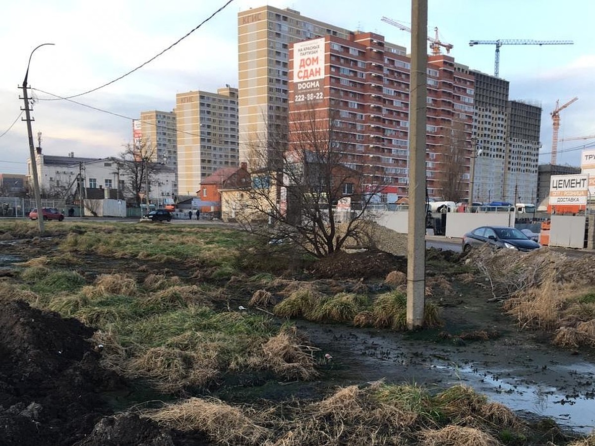 Воняет так, что окна невозможно открыть»: фекальные воды мучают жителей  Краснодара - KP.RU