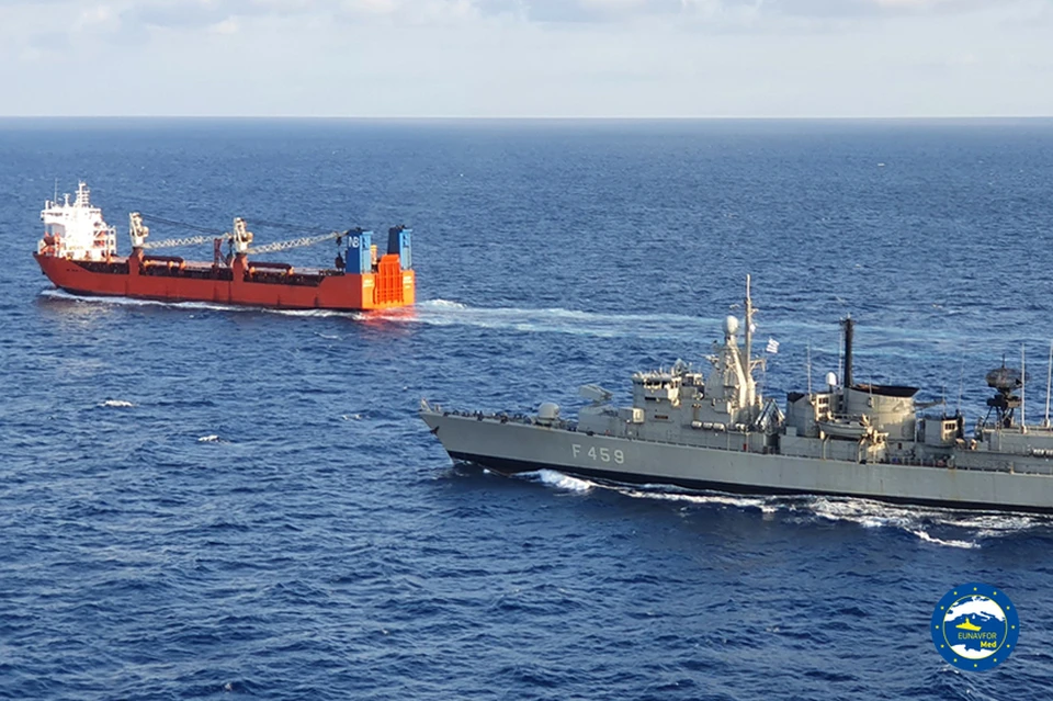 На российское судно натовский десант высадился в рамках операции IRINI
