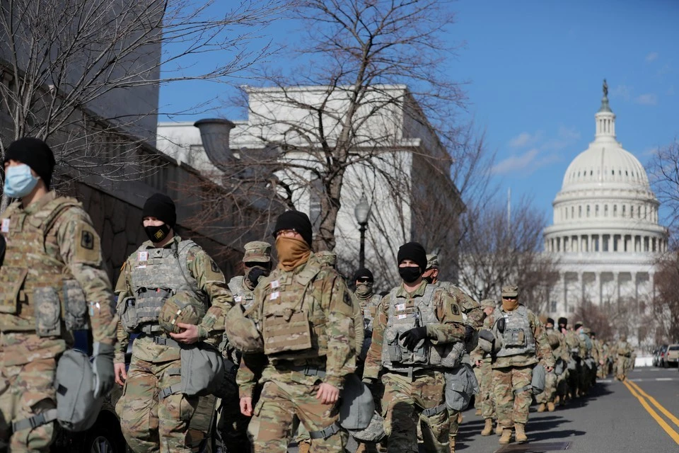 В преддверии инаугурации нового президента в Вашингтон были направлены более 20 тысяч бойцов Национальной гвардии